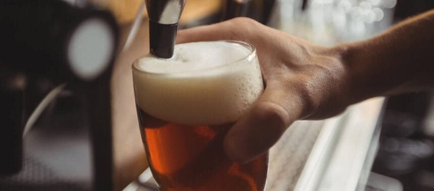 Bière périmée : peut-on encore la consommer ?