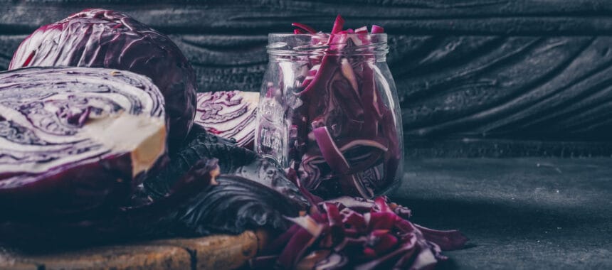Pickles de chou rouge maison : la recette facile, colorée et pleine de peps