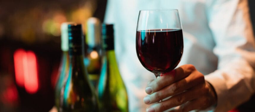 Vin pas bon : les 3 signes à repérer avant d’avaler une gorgée