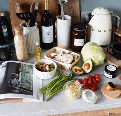 Le tour du monde des douceurs : comment dénicher de vraies recettes locales sans quitter sa cuisine ?